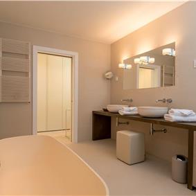 Luxury 6 Bedroom Brac Island Beach Front Villa With Heated Infinity Pool and lift near Sumartin sleeps 12